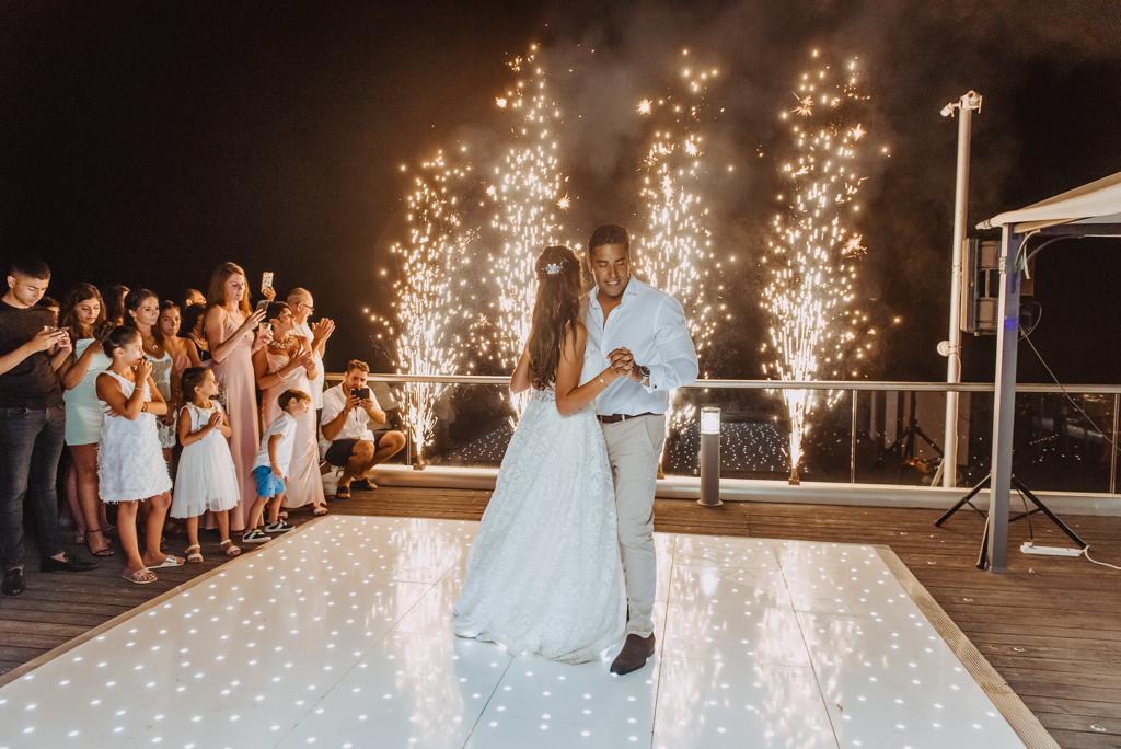 Wedding Dance at Oceania Rood garden